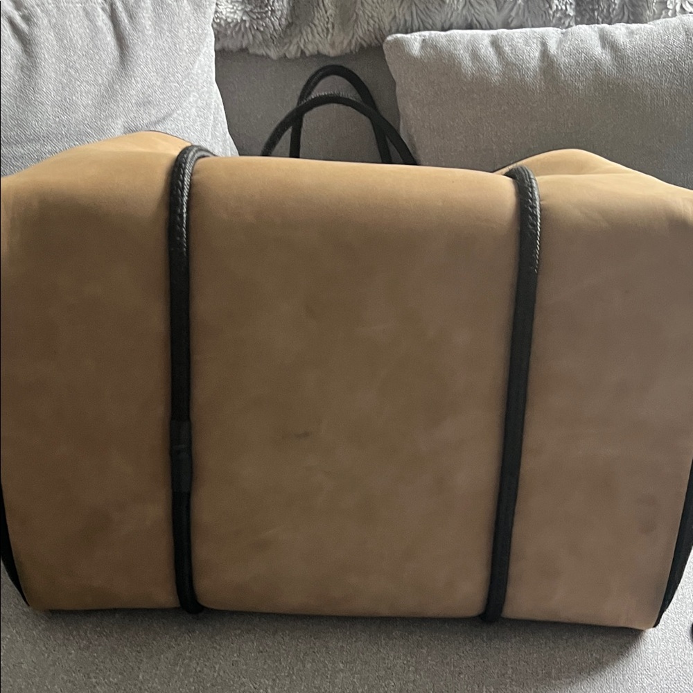 Elegant Tan and Black Women's Tote Bag - Picture 5 of 5